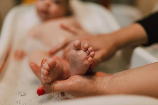 Safe and Unsafe Ingredients for Baby's Skin: A Parent's Guide